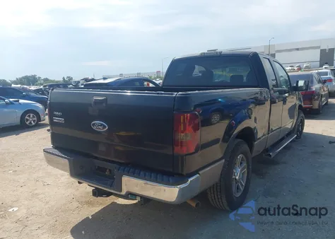 2005 Ford F-150 Stx/Xl/Xlt z USA, uszkodzony, nr VIN 1FTRX12WX5NB82892